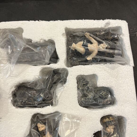 11 Piece Christmas Nativity Scene- NEW - Picture 4 of 4